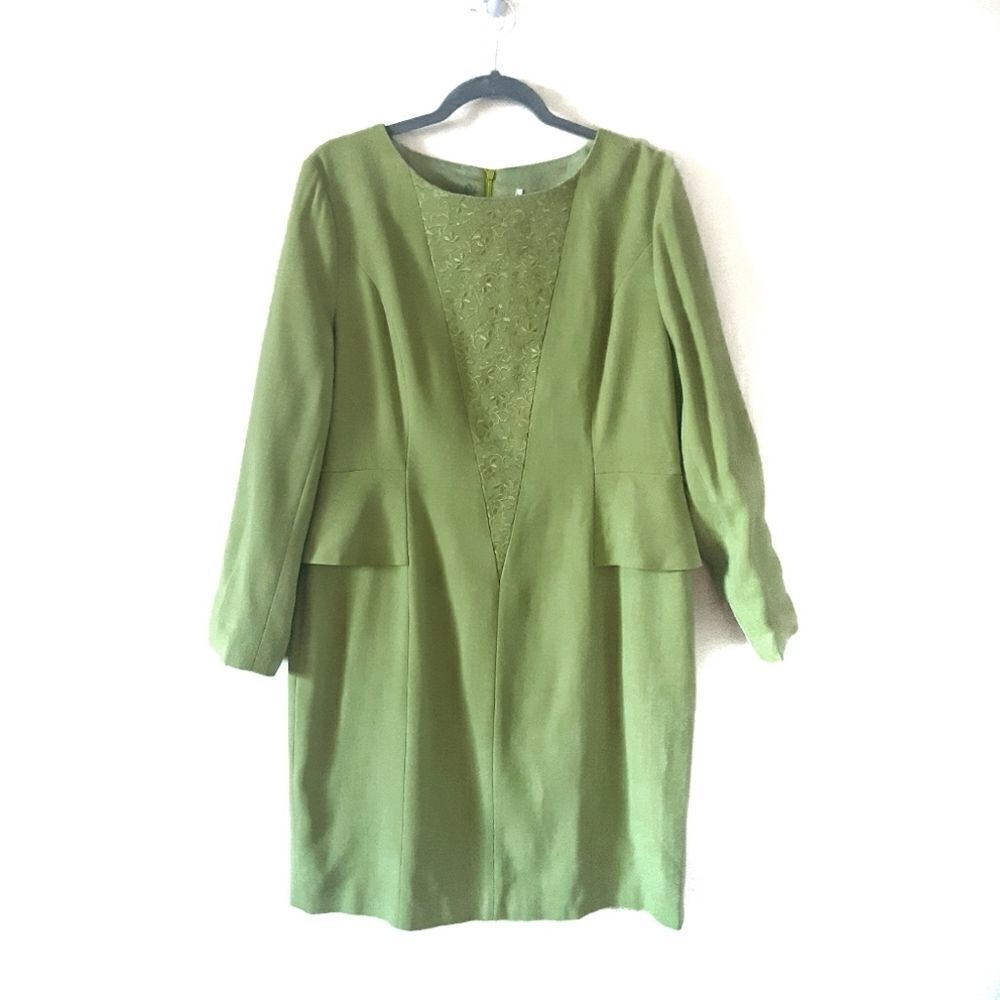 Vintage Embroidered Green Long Sleeve Dress